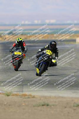 media/Aug-13-2023-CRA (Sun) [[1cfc37a6fb]]/Race 4 400 Superbike/Race/